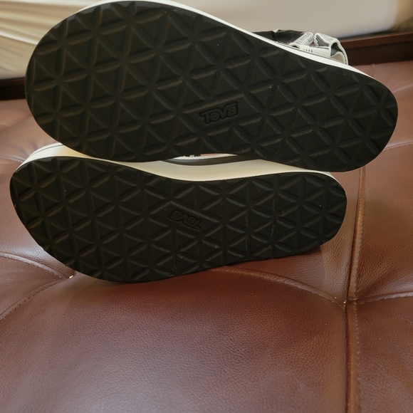Teva Platform Sandals - Picture 9 of 10